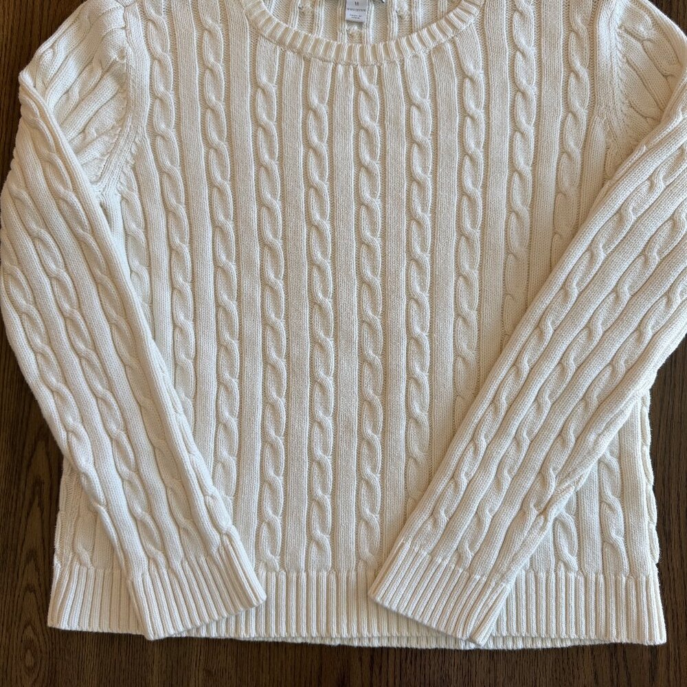 Woman's Cable Knit Sweater